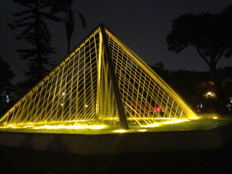 Fun pyramid fountain at Parque de la Reserva